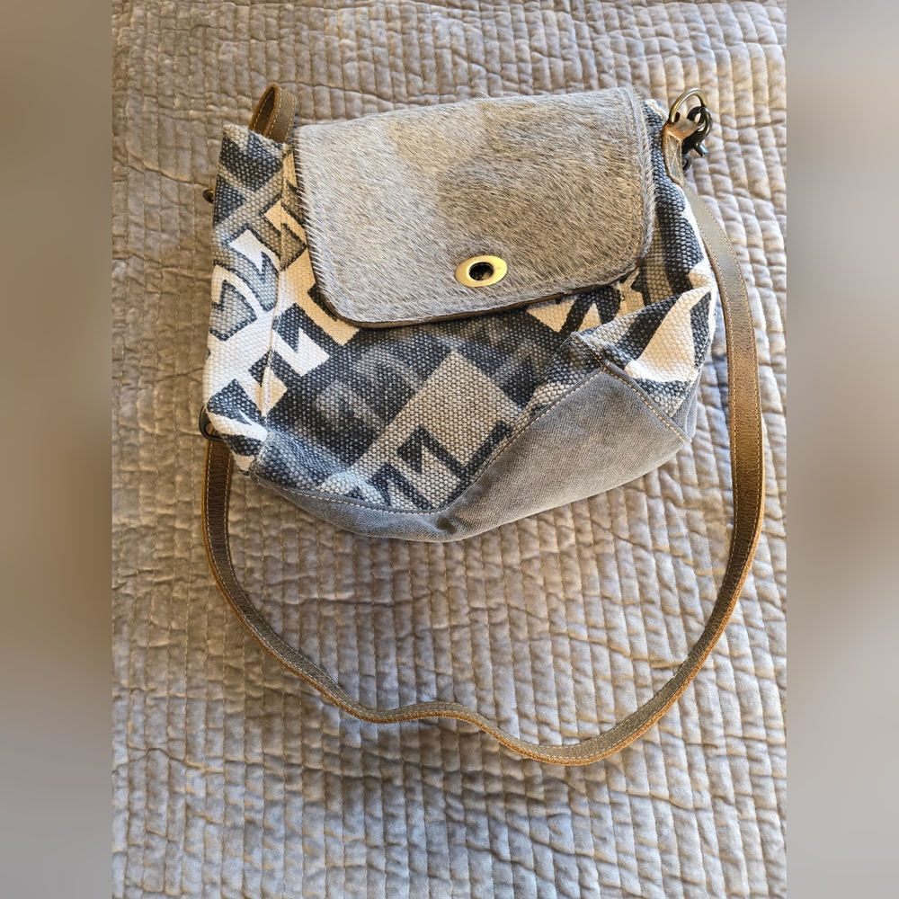 Myra Bag